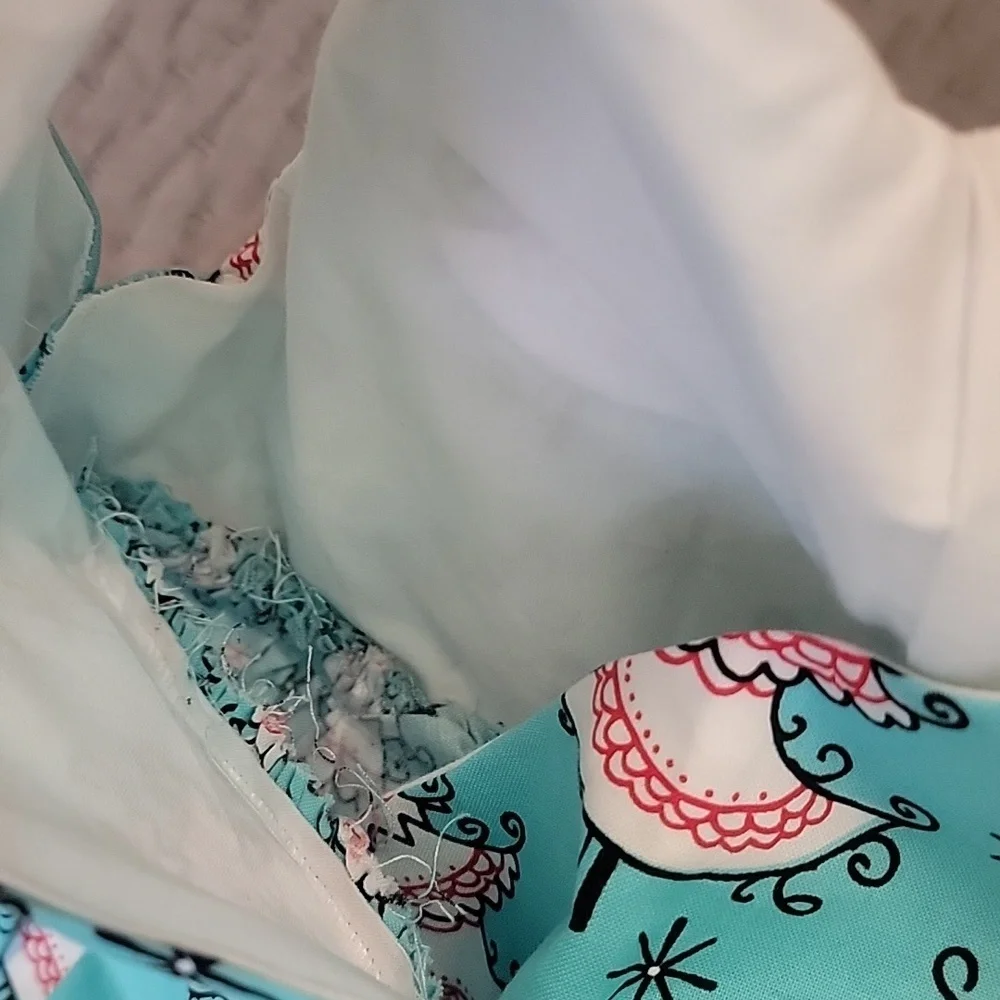 Handmade Girls Festive Christmas Dress - Picture 10 of 10